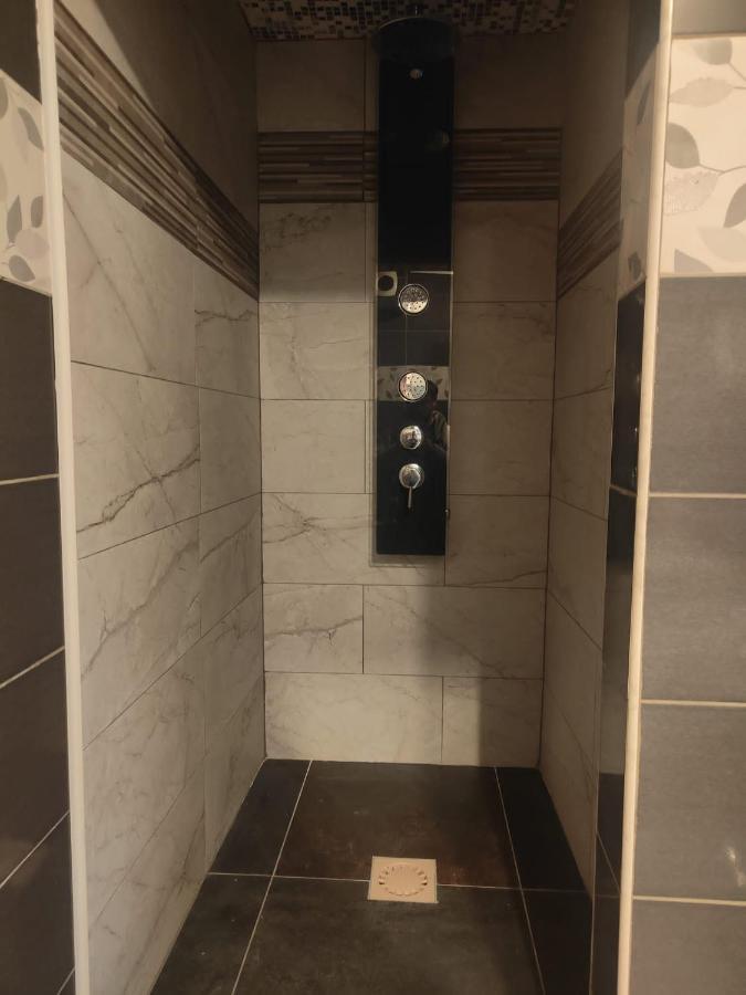 Chambre Climatisee Cosy Auberge Du Manala Hotel 24-24 Saint-Louis  Ngoại thất bức ảnh